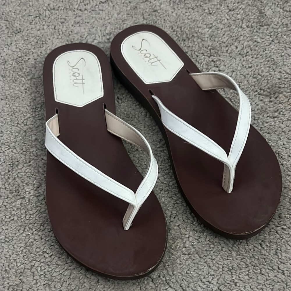 Scott White and Brown Sandals with Classic Design